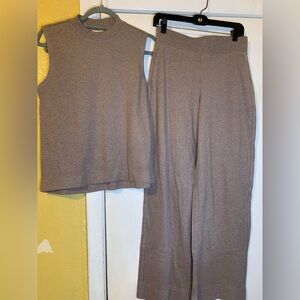 PACT SMALL 100% organic cotton women pants set Excellent Condition.